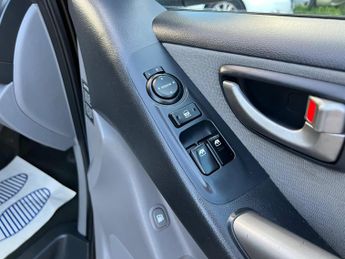 Hyundai i800 2.5 CRDi Style Auto Euro 5 5dr