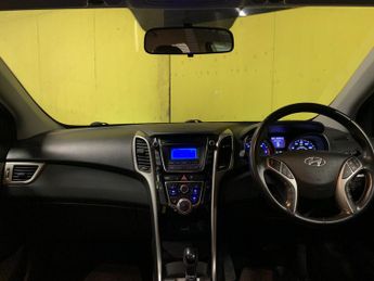 Hyundai i30 1.6 CRDi Active Auto Euro 5 5dr