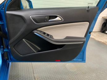 Mercedes-Benz A Class 1.6 A180 SE 7G-DCT Euro 6 (s/s) 5dr