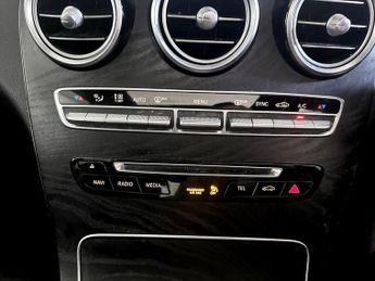 Mercedes-Benz GLC 2.1 GLC220d AMG Line (Premium Plus) G-Tronic 4MATIC Euro 6 (s/s)