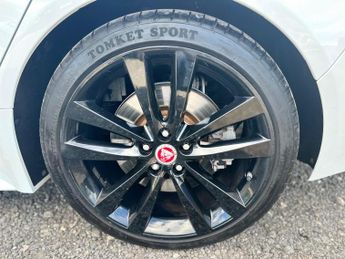 Jaguar XE 2.0 D180 R-Dynamic S Auto Euro 6 (s/s) 4dr