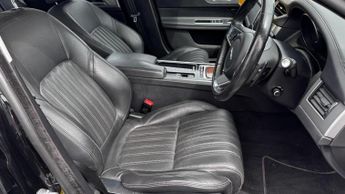 Jaguar XF 2.0d Portfolio Auto AWD Euro 6 (s/s) 4dr