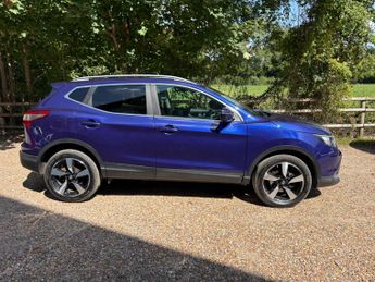 Nissan Qashqai 1.2 DIG-T N-Connecta XTRON 2WD Euro 6 (s/s) 5dr