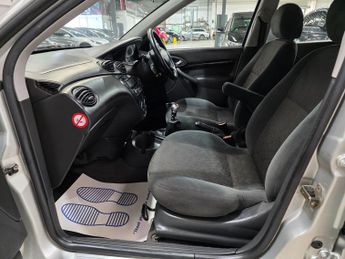 Ford Focus 1.8i MP3 3dr