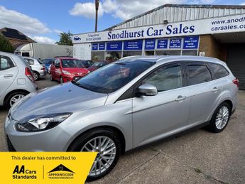 Ford Focus 1.6 Zetec Navigator Euro 5 5dr