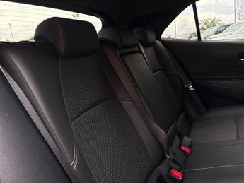 Toyota Corolla 2.0 VVT-h Excel CVT Euro 6 (s/s) 5dr