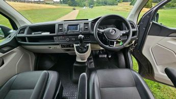 Volkswagen Transporter 2.0 TDI T32 Highline Kombi DSG FWD LWB High Roof Euro 6 (s/s) 5d