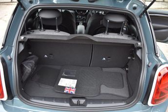 MINI Electric Hatch Cooper SE 32.6kWh Multitone Edition Auto 3dr