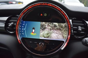 MINI Electric Hatch Cooper SE 32.6kWh Multitone Edition Auto 3dr