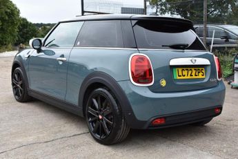 MINI Electric Hatch Cooper SE 32.6kWh Multitone Edition Auto 3dr