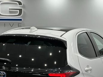 Toyota Yaris 1.5 VVT-h Excel E-CVT Euro 6 (s/s) 5dr