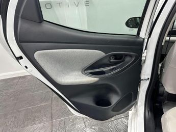 Toyota Yaris 1.5 VVT-h Excel E-CVT Euro 6 (s/s) 5dr