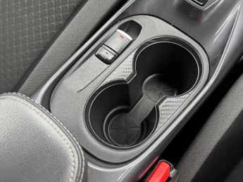 Nissan Juke 1.0 DIG-T N-Connecta DCT Auto Euro 6 (s/s) 5dr