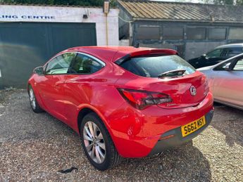 Vauxhall Astra GTC 2.0 CDTi SRi Euro 5 (s/s) 3dr