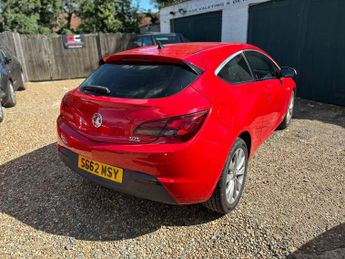 Vauxhall Astra GTC 2.0 CDTi SRi Euro 5 (s/s) 3dr