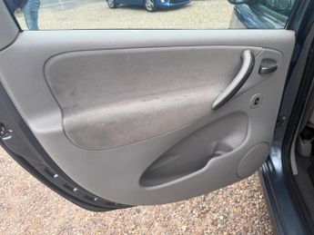 Citroen Xsara Picasso 2.0i 16V Exclusive 5dr