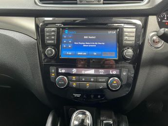 Nissan Qashqai 1.2 DIG-T N-Connecta XTRON Euro 6 (s/s) 5dr