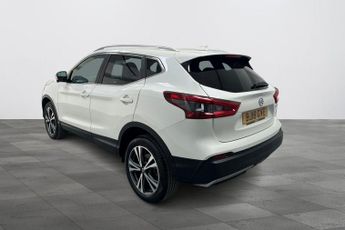 Nissan Qashqai 1.2 DIG-T N-Connecta XTRON Euro 6 (s/s) 5dr