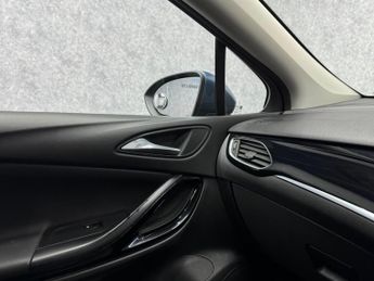Vauxhall Astra 1.6 CDTi BlueInjection Elite Nav Auto Euro 6 5dr