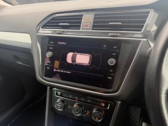 Volkswagen Tiguan 2.0 TDI SE Navigation DSG Euro 6 (s/s) 5dr