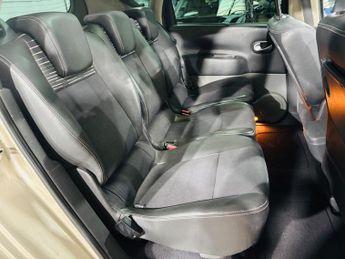 Renault Scenic 2.0 dCi FAP Dynamique S 5dr