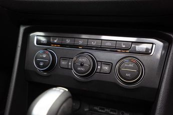 Volkswagen Tiguan 2.0 TDI R-Line DSG Euro 6 (s/s) 5dr