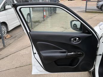 Nissan Juke 1.6 Tekna XTRON Euro 6 5dr