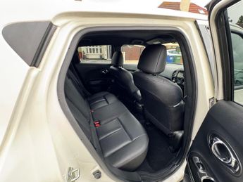 Nissan Juke 1.6 Tekna XTRON Euro 6 5dr