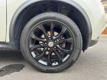 Nissan Juke 1.6 Tekna XTRON Euro 6 5dr