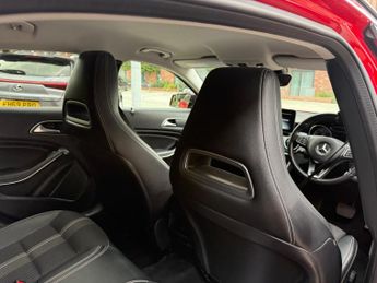 Mercedes-Benz GLA 1.6 GLA180 Urban Edition 7G-DCT Euro 6 (s/s) 5dr