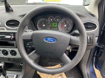 Ford Focus 1.6 LX 5dr