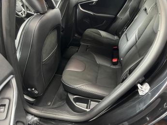 Volvo V40 1.5 T2 GPF R-Design Nav Plus Auto Euro 6 (s/s) 5dr