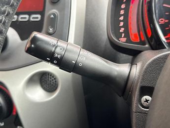 Toyota AYGO 1.0 VVT-i x-play x-shift Euro 6 5dr