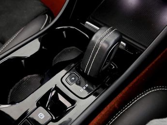 Volvo XC40 2.0 D3 R-Design Pro Auto AWD Euro 6 (s/s) 5dr
