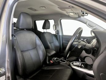 Nissan Navara 2.3 dCi Tekna Auto 4WD Euro 6 4dr