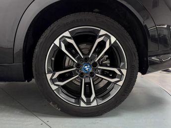 BMW iX2 iX2 eDrive20 M Sport