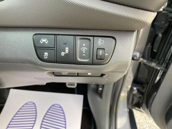 Hyundai IONIQ 1.6 h-GDi Premium SE DCT Euro 6 (s/s) 5dr