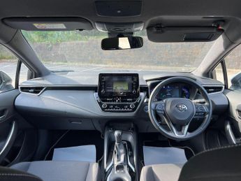 Toyota Corolla 1.8 VVT-h Icon Tech Touring Sports CVT Euro 6 (s/s) 5dr