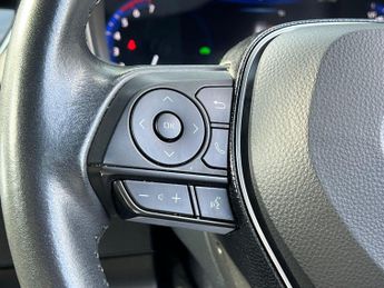 Toyota Corolla 1.8 VVT-h Icon Tech Touring Sports CVT Euro 6 (s/s) 5dr