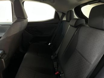 Toyota Yaris 1.5 VVT-h Design E-CVT Euro 6 (s/s) 5dr