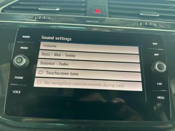 Volkswagen Tiguan 2.0 TDI R-Line Tech DSG Euro 6 (s/s) 5dr