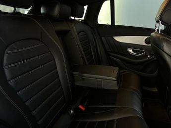 Mercedes-Benz EQC EQC 400 80kWh AMG Line Auto 4MATIC 5dr