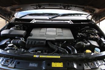Land Rover Range Rover 4.4 TD V8 Vogue Auto 4WD Euro 5 5dr