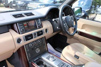 Land Rover Range Rover 4.4 TD V8 Vogue Auto 4WD Euro 5 5dr
