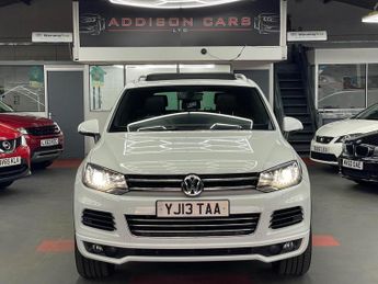 Volkswagen Touareg 3.0 TDI V6 BlueMotion Tech R-Line Tiptronic 4WD Euro 5 (s/s) 5dr