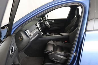 Volvo XC60 2.0 B5 MHEV R-Design Auto Euro 6 (s/s) 5dr