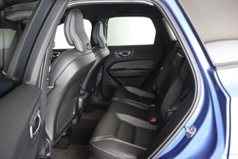 Volvo XC60 2.0 B5 MHEV R-Design Auto Euro 6 (s/s) 5dr