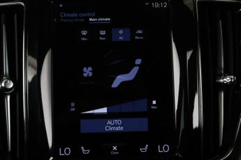 Volvo XC60 2.0 B5 MHEV R-Design Auto Euro 6 (s/s) 5dr