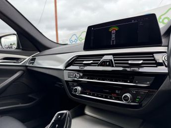 BMW 5 Series 2.0 520d M Sport Auto Euro 6 (s/s) 4dr