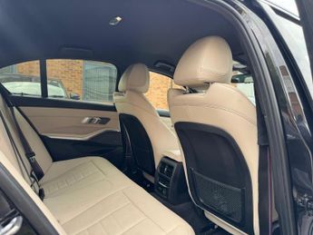 BMW 3 Series 3.0 330d M Sport Auto Euro 6 (s/s) 4dr